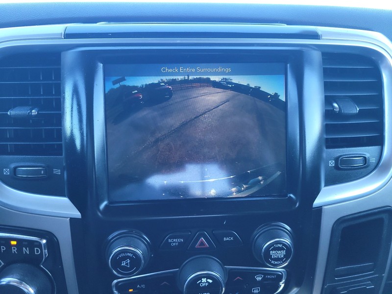 Ram 1500 Classic Vehicle Full-screen Gallery Image 15