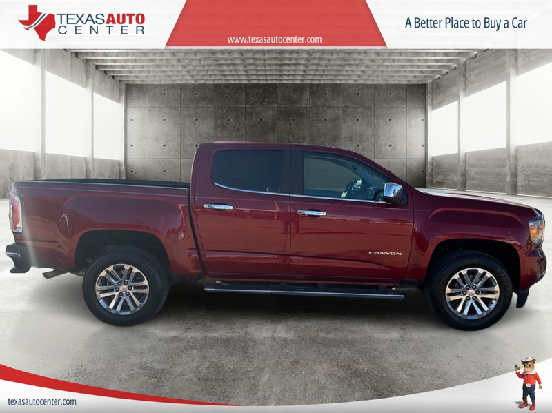 GMC Canyon Vehicle Full-screen Gallery Image 04