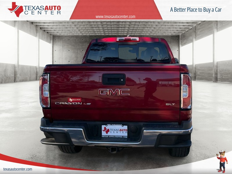 GMC Canyon Vehicle Full-screen Gallery Image 06