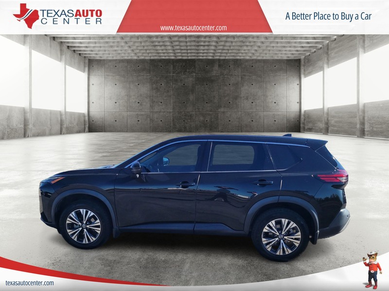 Nissan Rogue Vehicle Full-screen Gallery Image 03
