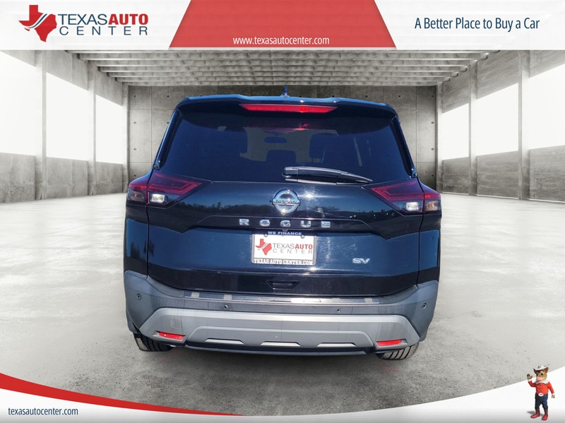 Nissan Rogue Vehicle Full-screen Gallery Image 08