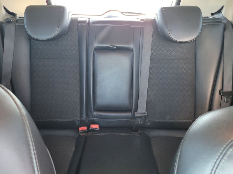 Buick Encore Vehicle Full-screen Gallery Image 13