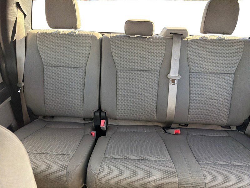 Ford F-150 Vehicle Full-screen Gallery Image 13