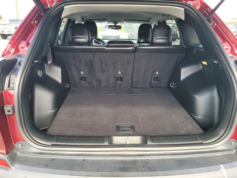 Jeep Cherokee Vehicle Full-screen Gallery Image 11