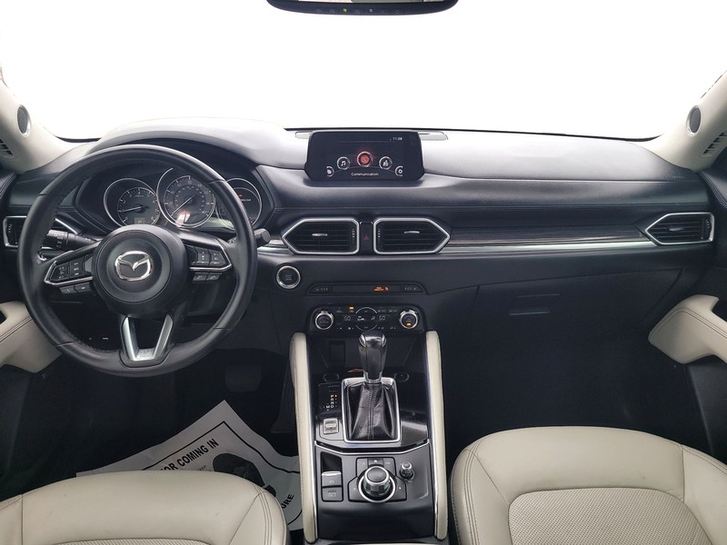 Mazda CX-5 Vehicle Full-screen Gallery Image 15