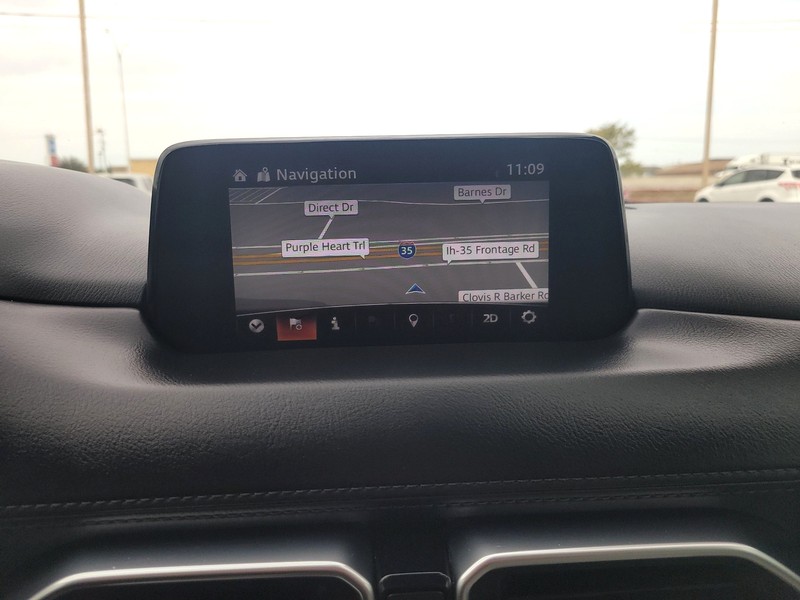 Mazda CX-5 Vehicle Full-screen Gallery Image 16