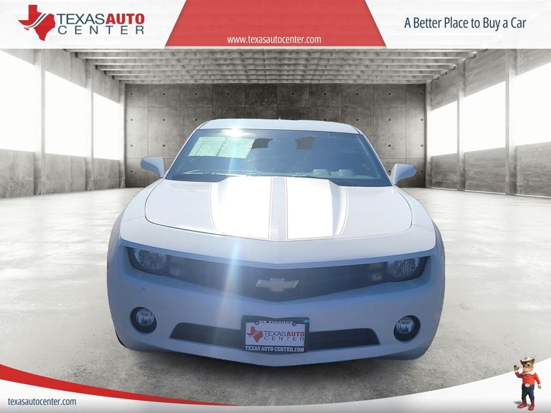 Chevrolet Camaro Vehicle Full-screen Gallery Image 3