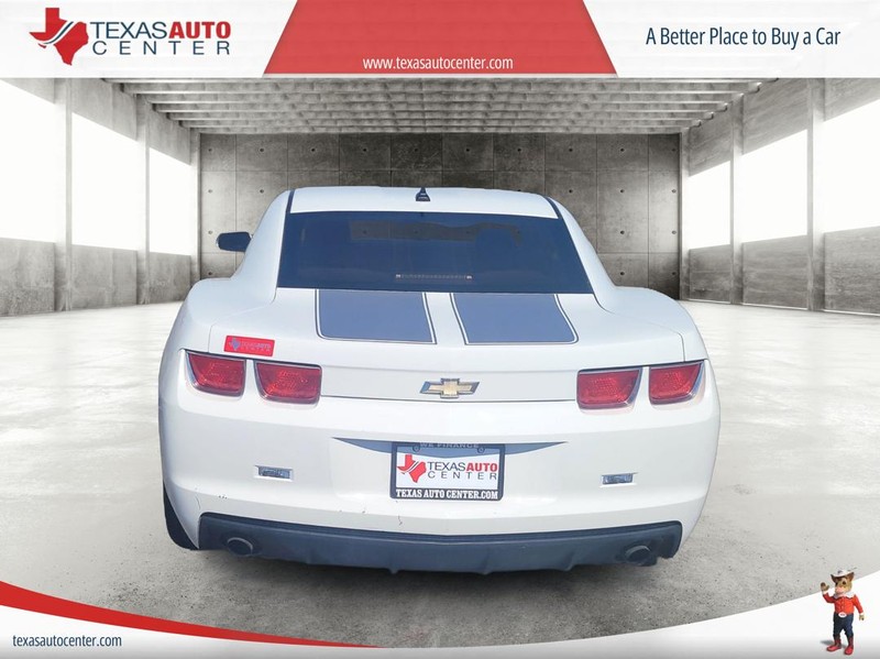 Chevrolet Camaro Vehicle Full-screen Gallery Image 6