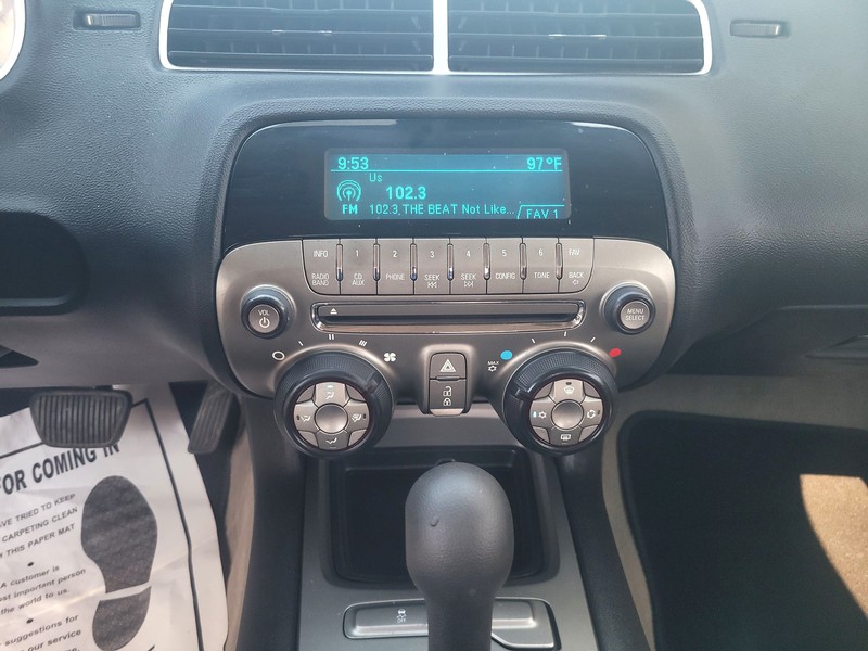 Chevrolet Camaro Vehicle Full-screen Gallery Image 10