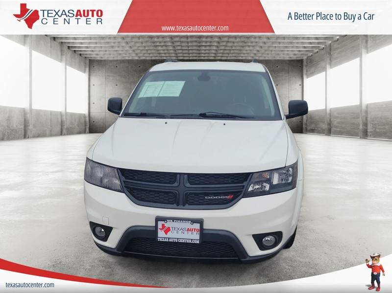 Dodge Journey Vehicle Full-screen Gallery Image 03