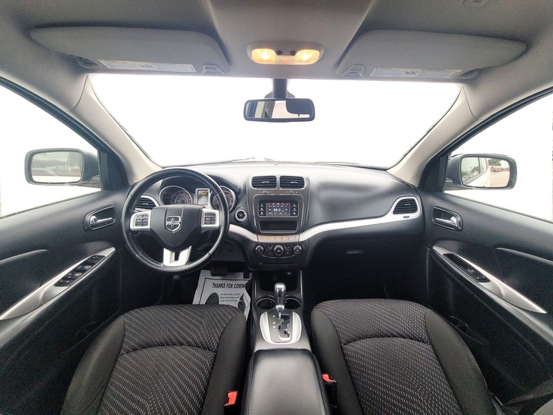 Dodge Journey Vehicle Full-screen Gallery Image 15