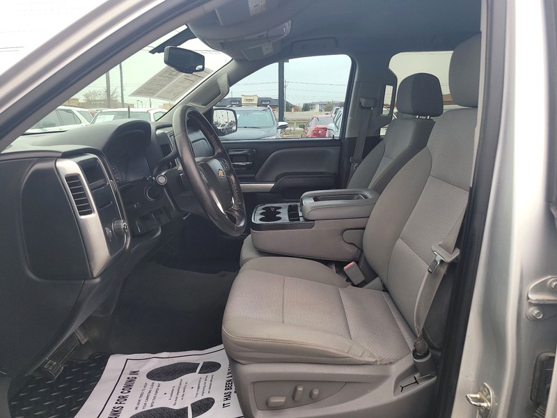 Chevrolet Silverado 1500 Vehicle Full-screen Gallery Image 09