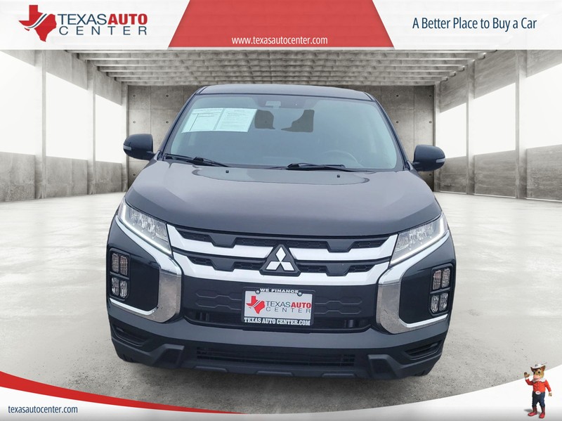 Mitsubishi Outlander Sport Vehicle Full-screen Gallery Image 03