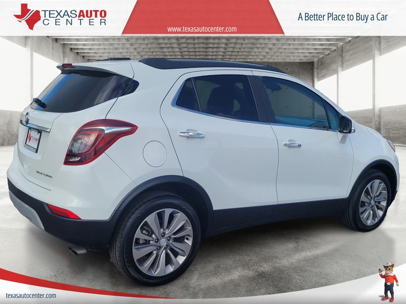 Buick Encore Vehicle Full-screen Gallery Image 06