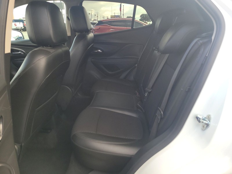 Buick Encore Vehicle Full-screen Gallery Image 09