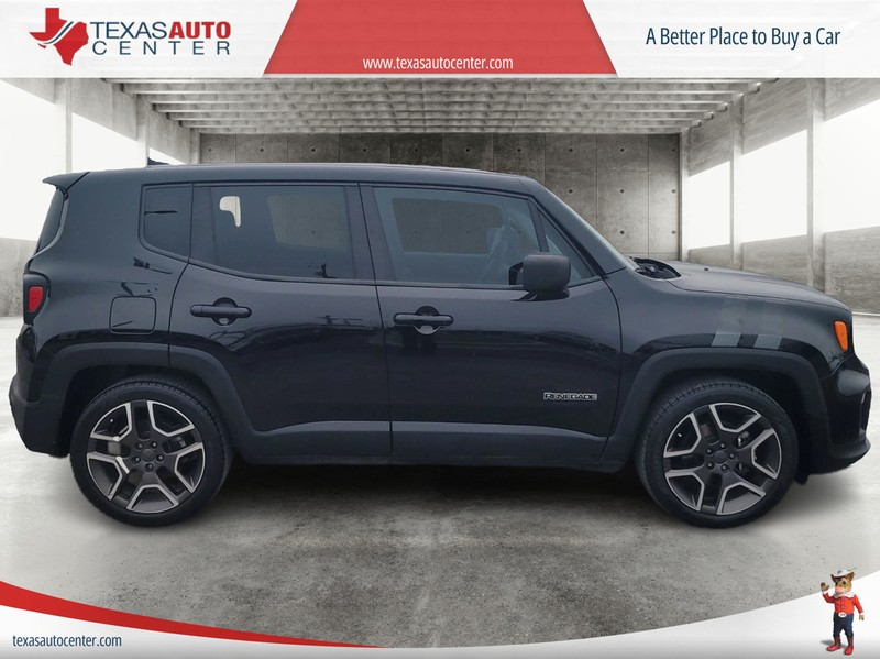 Jeep Renegade Vehicle Full-screen Gallery Image 04