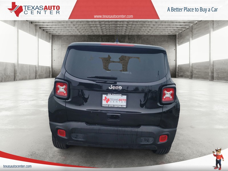 Jeep Renegade Vehicle Full-screen Gallery Image 06