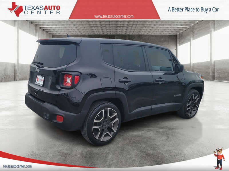 Jeep Renegade Vehicle Full-screen Gallery Image 07