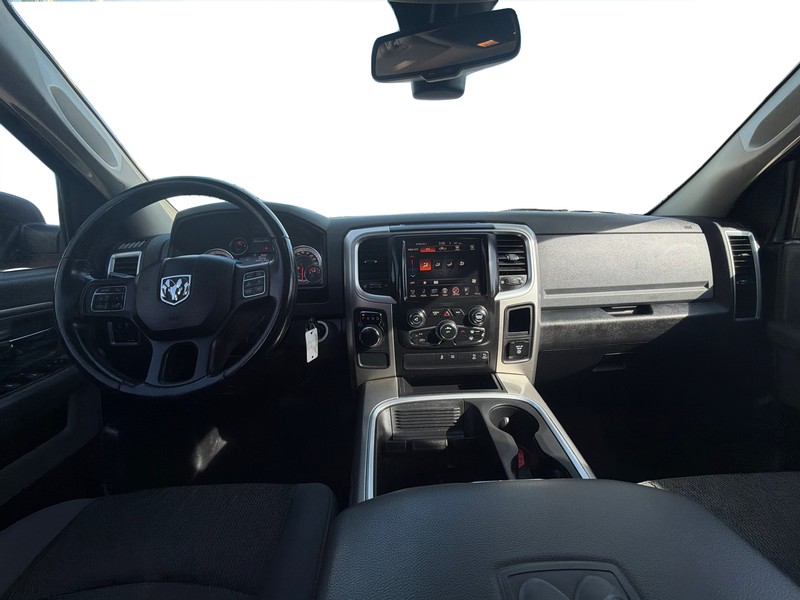 Ram 1500 Vehicle Full-screen Gallery Image 15