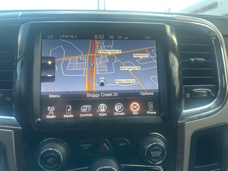 Ram 1500 Vehicle Full-screen Gallery Image 16