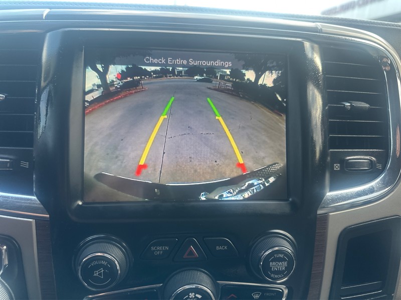 Ram 1500 Vehicle Full-screen Gallery Image 17