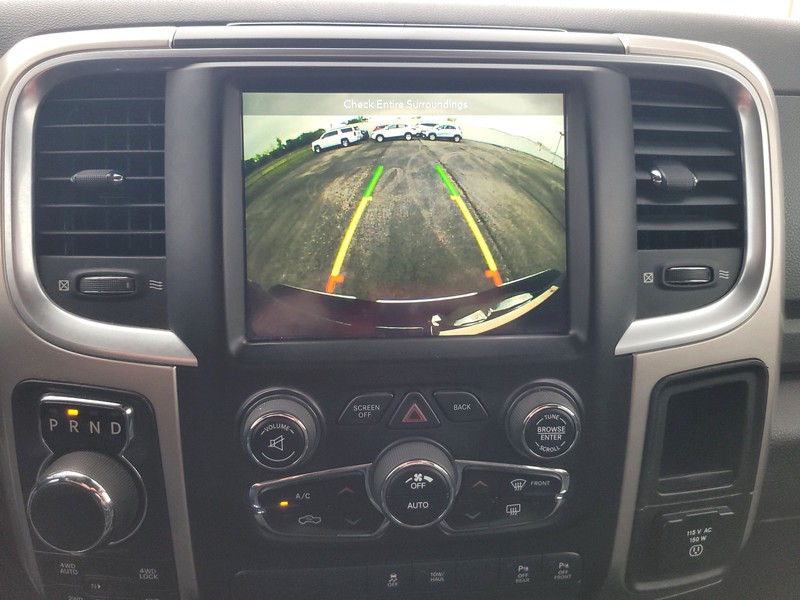 Ram 1500 Classic Vehicle Full-screen Gallery Image 16