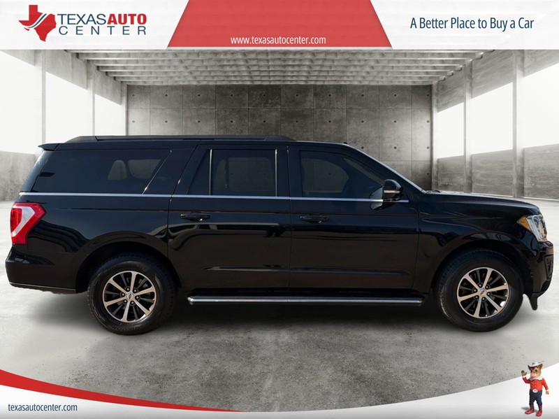 Ford Expedition Max Vehicle Full-screen Gallery Image 04