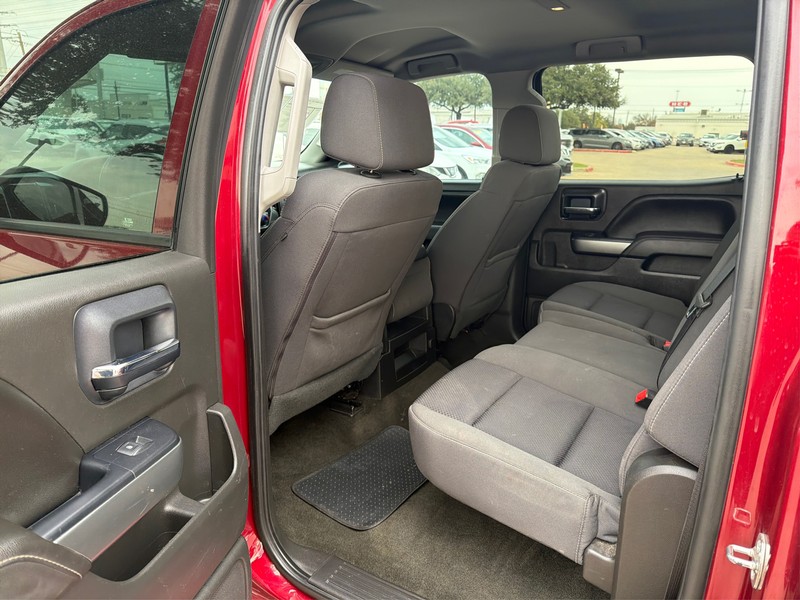 Chevrolet Silverado 1500 Vehicle Full-screen Gallery Image 10