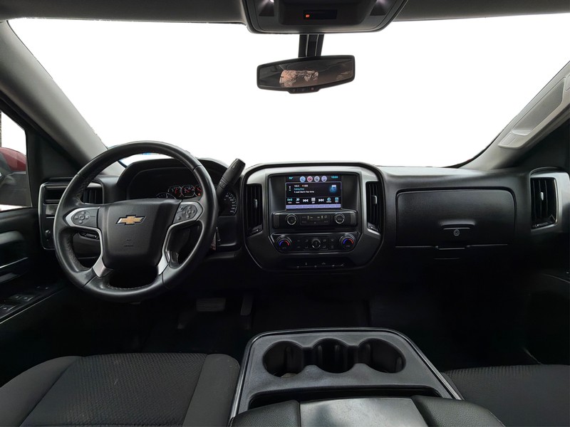 Chevrolet Silverado 1500 Vehicle Full-screen Gallery Image 16