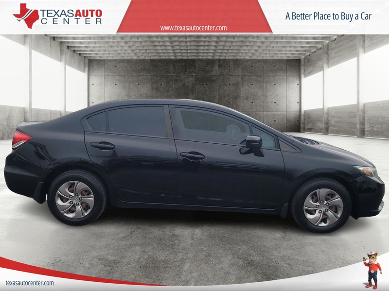 Honda Civic Sedan Vehicle Full-screen Gallery Image 04