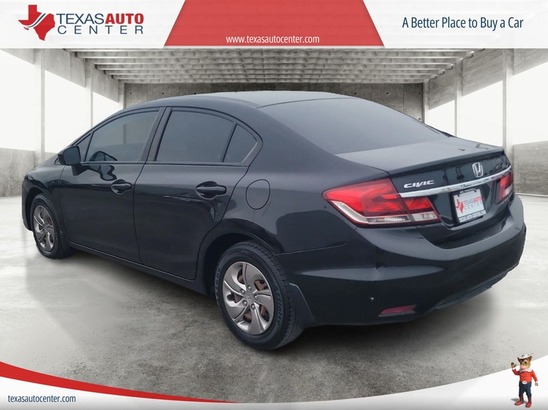Honda Civic Sedan Vehicle Full-screen Gallery Image 08