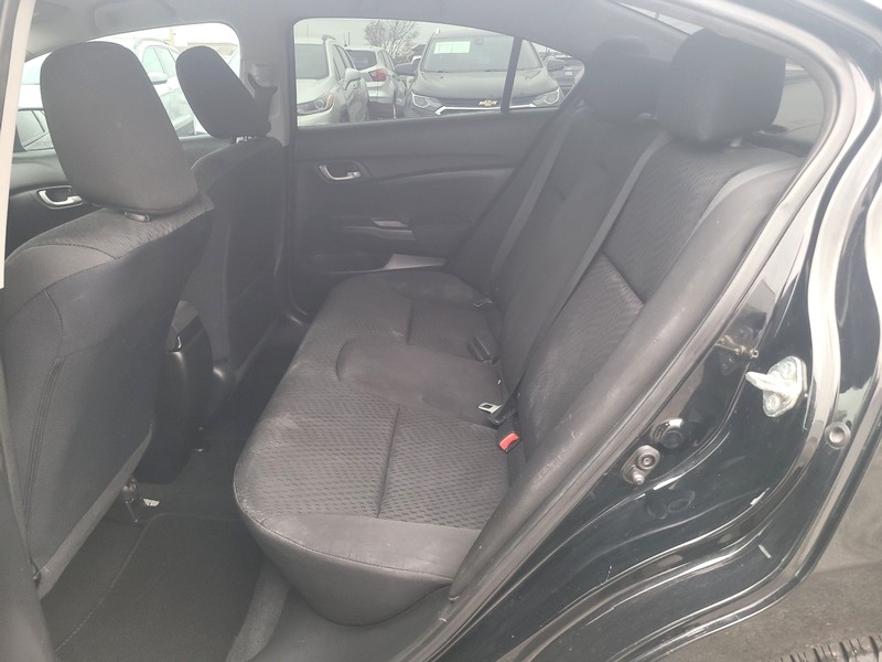 Honda Civic Sedan Vehicle Full-screen Gallery Image 10