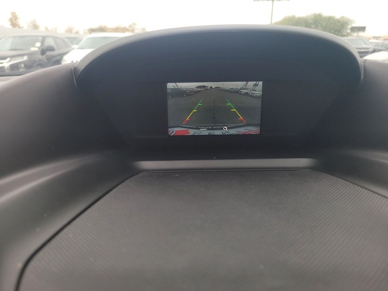 Ford Escape Vehicle Full-screen Gallery Image 17