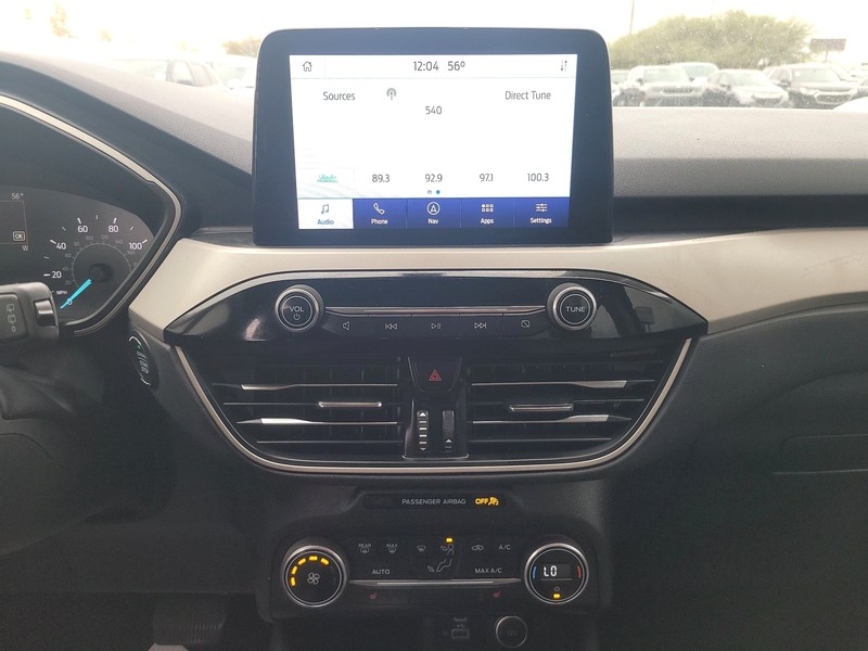 Ford Escape Vehicle Full-screen Gallery Image 12