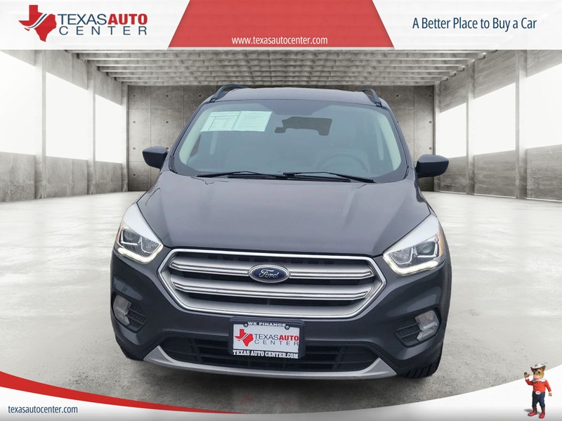 Ford Escape Vehicle Full-screen Gallery Image 03