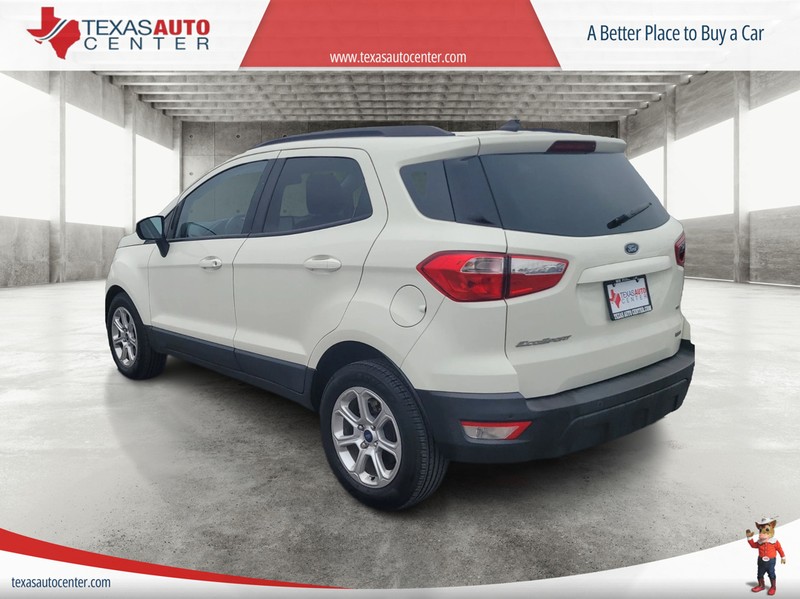 Ford EcoSport Vehicle Full-screen Gallery Image 08