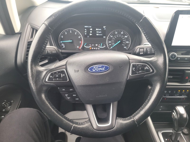 Ford EcoSport Vehicle Full-screen Gallery Image 14