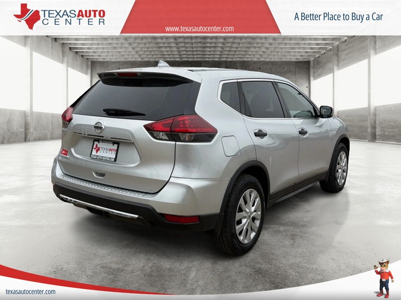 Nissan Rogue Vehicle Full-screen Gallery Image 07