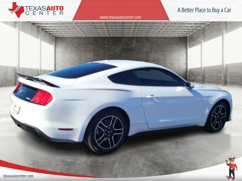 Ford Mustang Vehicle Full-screen Gallery Image 8