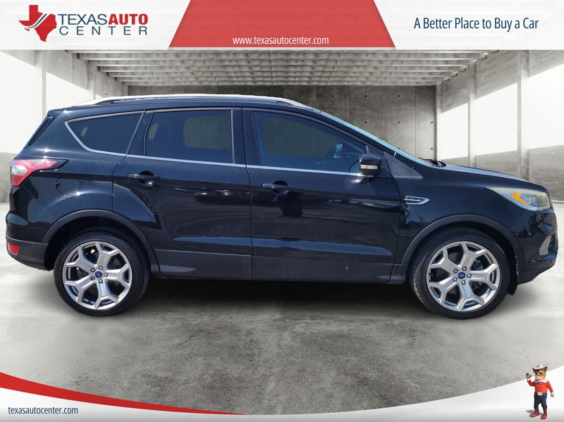 Ford Escape Vehicle Full-screen Gallery Image 3
