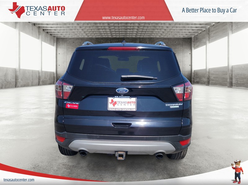 Ford Escape Vehicle Full-screen Gallery Image 5