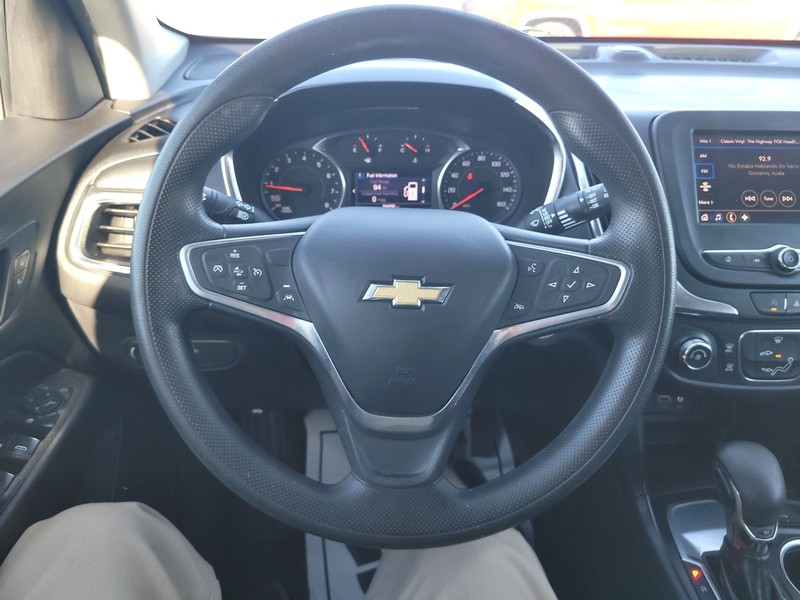 Chevrolet Equinox Vehicle Full-screen Gallery Image 14