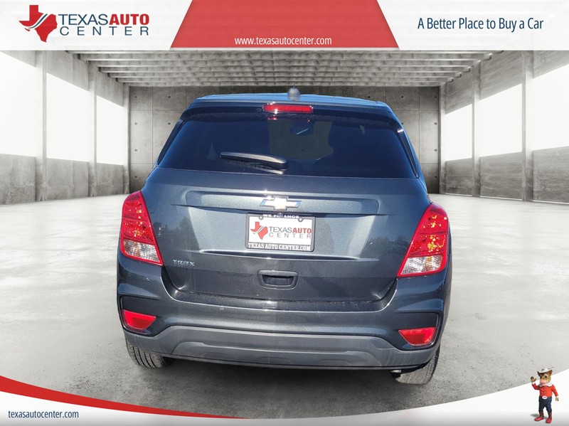 Chevrolet Trax Vehicle Full-screen Gallery Image 6