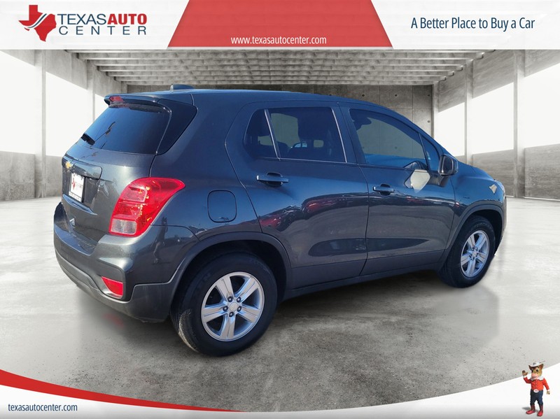 Chevrolet Trax Vehicle Full-screen Gallery Image 7