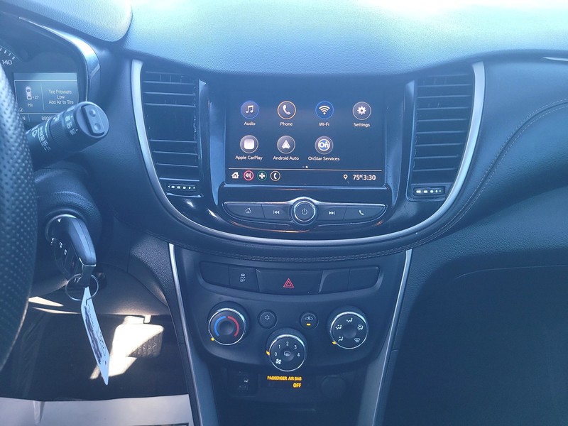 Chevrolet Trax Vehicle Full-screen Gallery Image 12