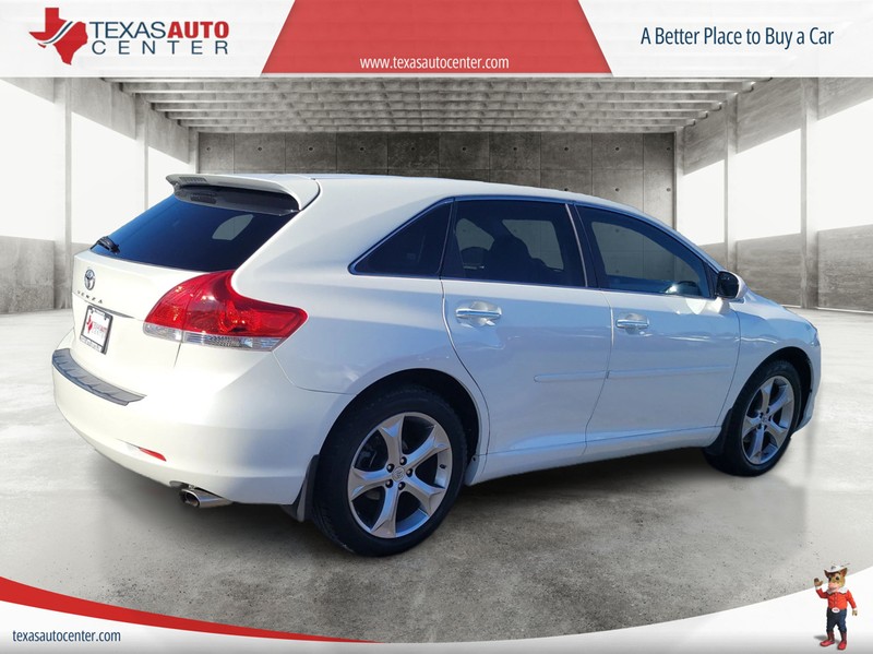 Toyota Venza Vehicle Full-screen Gallery Image 7