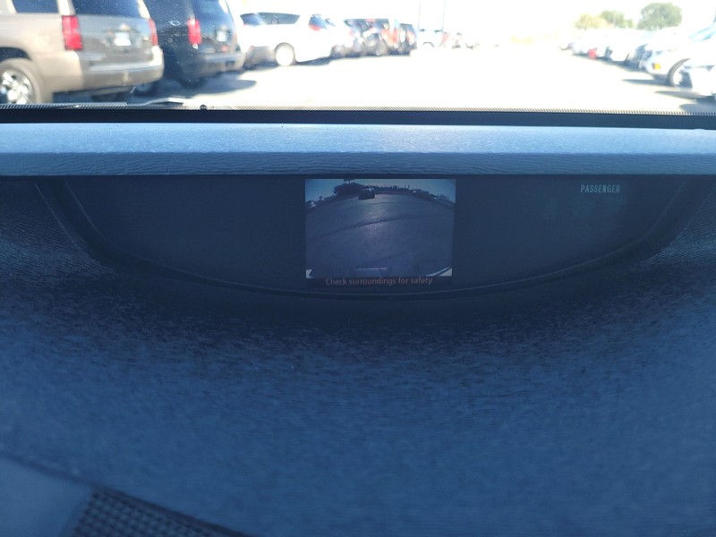 Toyota Venza Vehicle Full-screen Gallery Image 17