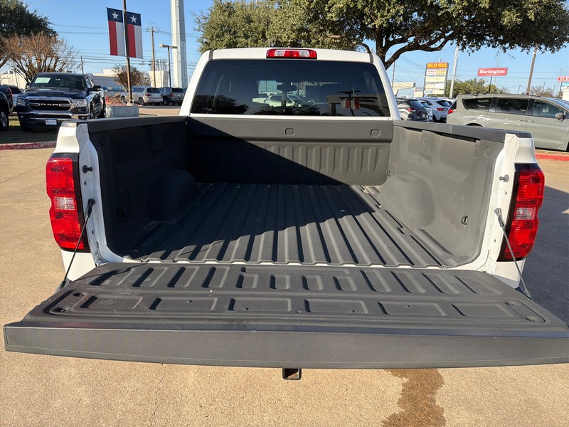 Chevrolet Silverado 1500 Vehicle Full-screen Gallery Image 11