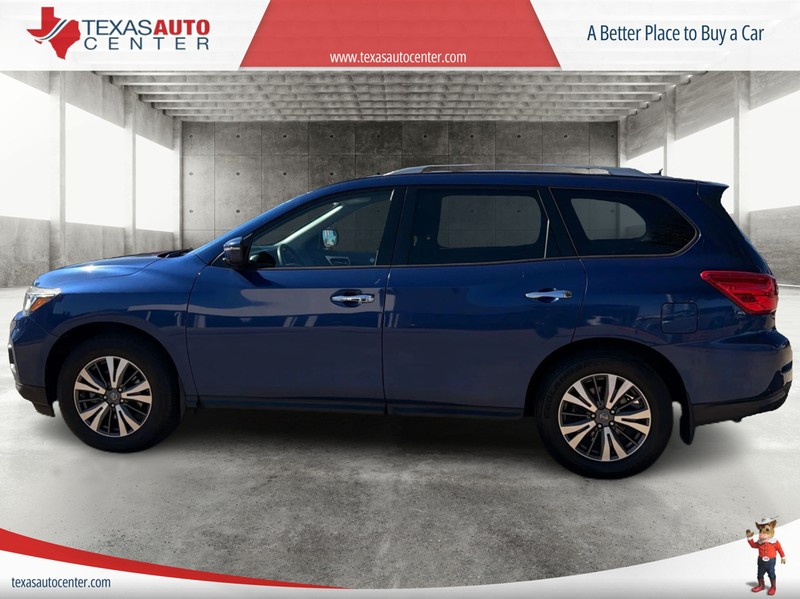 Nissan Pathfinder Vehicle Full-screen Gallery Image 5