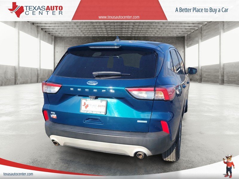 Ford Escape Vehicle Full-screen Gallery Image 05